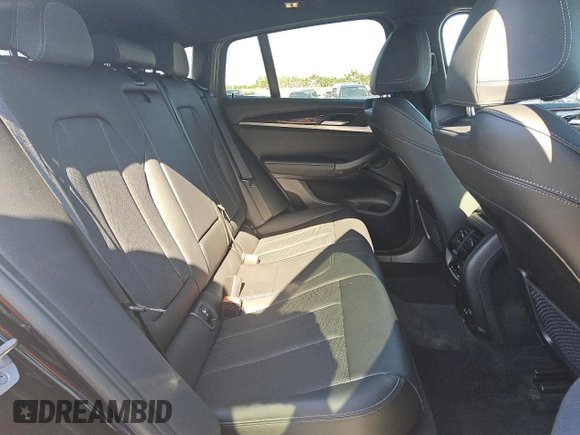 2024 BMW X4 xDrive30i z VIN 5UX33DT06R9U88255, wystawiony jako Copart lot #56604545 z przebiegiem 30 544 mil mil oraz Czysty tytuł • Clean title. Historia ofert i sprzedaży dostępna na DreamBid. Obrazek 10.