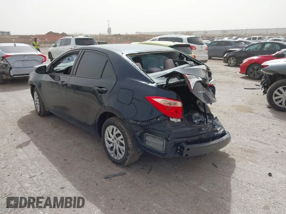2018 Toyota Corolla L z VIN 5YFBURHE6JP840504, wystawiony jako IAAI lot #41790115 z przebiegiem 83 026 mil mil oraz . Historia ofert i sprzedaży dostępna na DreamBid. Obrazek 3.