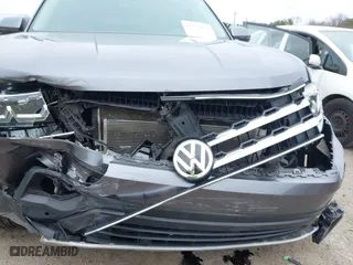 2018 Volkswagen Atlas 3.6L V6 SEL with VIN 1V2MR2CA7JC543769, listed as a IAAI auction lot 41479621 with 122,699 mi miles. Bid and sale history available at carsss.com. Image 18.