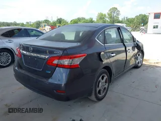 2014 Nissan Sentra SV z VIN 3N1AB7AP4EL675267, wystawiony jako IAAI lot #42306480 z przebiegiem 161 552 mil mil oraz . Historia ofert i sprzedaży dostępna na DreamBid. Obrazek 4.