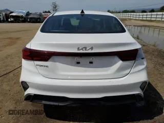 2024 Kia Forte LXS with VIN 3KPF24AD6RE818009, listed as a Copart auction lot 53334185 with 15,842 mi miles and Clean Title. Bid and sale history available at carsss.com. Image 6.