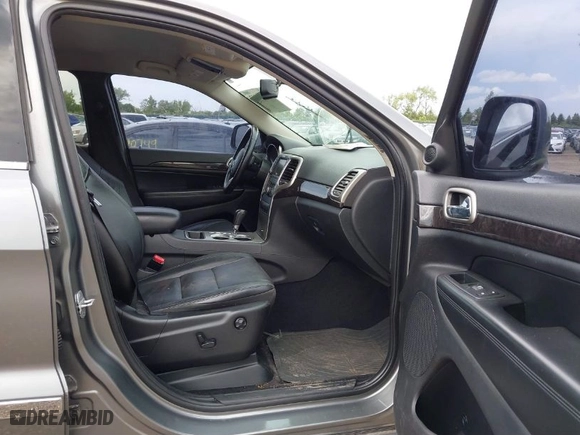 2011 Jeep Grand Cherokee Laredo with VIN 1J4RR4GG3BC718953, listed as a IAAI auction lot 39421353 with 1 mi miles. Bid and sale history available at carsss.com. Image 5.