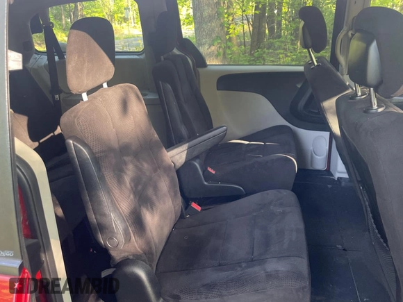 2013 Dodge Grand Caravan SE with VIN 2C4RDGBG7DR506614, listed as a Copart auction lot 54992185 with 154,290 mi miles and Clean Title. Bid and sale history available at DreamBid. Image 6.