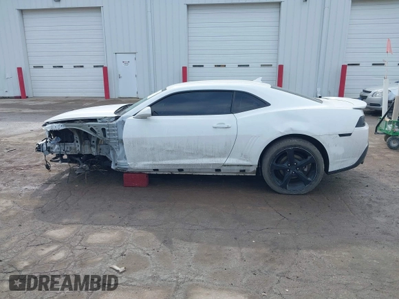 2014 Chevrolet Camaro LT with VIN 2G1FB1E35E9143383, listed as a IAAI auction lot 41653264 with 131,288 mi miles. Bid and sale history available at carsss.com. Image 14.