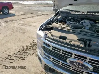 2025 Ford F-250 XL z VIN 1FT7W2BT7SEC03960, wystawiony jako Copart lot #81494975 z przebiegiem 13 232 mil mil oraz Szkoda całkowita • Salvage title. Historia ofert i sprzedaży dostępna na DreamBid. Obrazek 13.