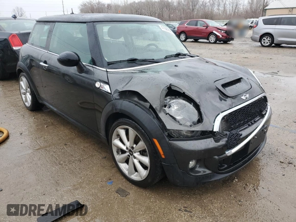 2012 MINI Hardtop S with VIN WMWSV3C53CTY25517, listed as a Copart auction lot 47500895 with 50,680 mi miles and Salvage title. Bid and sale history available at DreamBid. Image 4.
