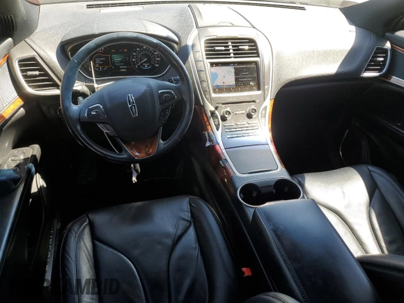 2017 Lincoln MKX Reserve with VIN 2LMPJ6LR2HBL26384, listed as a Copart auction lot 48484255 with 87,253 mi miles and Salvage Title. Bid and sale history available at carsss.com. Image 8.