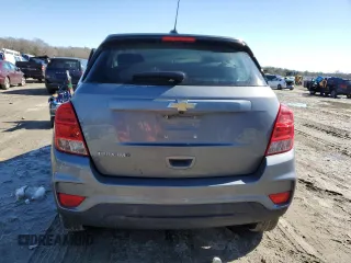 2020 Chevrolet Trax LS with VIN 3GNCJNSB2LL149563, listed as a Copart auction lot 44958245 with 91,618 mi miles and Salvage Title. Bid and sale history available at carsss.com. Image 6.