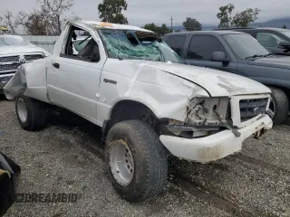 1999 Ford Ranger XL with VIN 1FTYR10V8XUB05186, listed as a Copart auction lot 84733784 with 252,631 mi miles and Non Repairable. Bid and sale history available at carsss.com. Image 4.