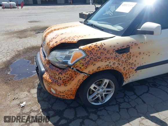 2010 Kia Soul + with VIN KNDJT2A28A7078333, listed as a IAAI auction lot 42097259 with 165,243 mi miles. Bid and sale history available at carsss.com. Image 18.