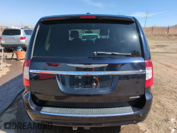 2011 Chrysler Town & Country Limited z VIN 2A4RR6DG8BR749266, wystawiony jako Copart lot #52408075 z przebiegiem 249 634 mil mil oraz Szkoda całkowita • Salvage title. Historia ofert i sprzedaży dostępna na DreamBid. Obrazek 6.