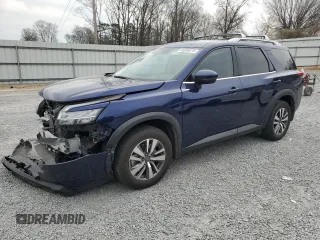 2023 Nissan Pathfinder SL z VIN 5N1DR3CC5PC205929, wystawiony jako Copart lot #46936075 z przebiegiem 33 504 mil mil oraz Szkody całkowita. Historia ofert i sprzedaży dostępna na DreamBid. Obrazek 1.