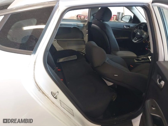 2019 Kia Optima S with VIN 5XXGT4L38KG334846, listed as a IAAI auction lot 41796164 with 36,233 mi miles. Bid and sale history available at carsss.com. Image 8.