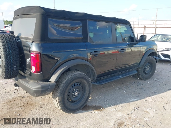 2022 Ford Bronco z VIN 1FMEE5BP3NLA74562, wystawiony jako IAAI lot #42338666 z przebiegiem 20 743 mil mil oraz . Historia ofert i sprzedaży dostępna na DreamBid. Obrazek 4.