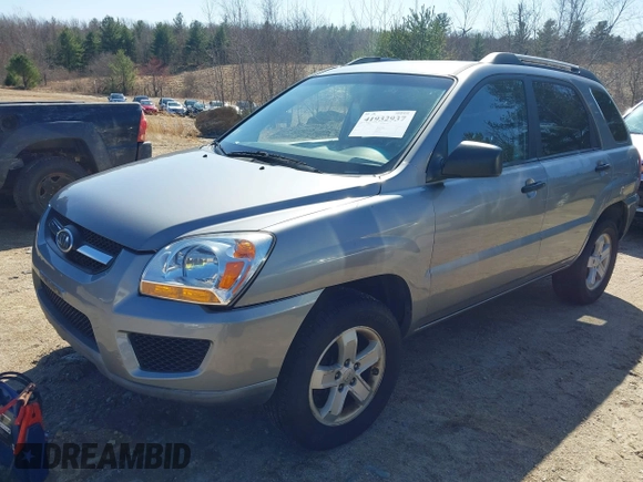 2010 Kia Sportage LX with VIN KNDKGCA38A7733453, listed as a IAAI auction lot 41932937 with 148,056 mi miles and . Bid and sale history available at carsss.com. Image 2.