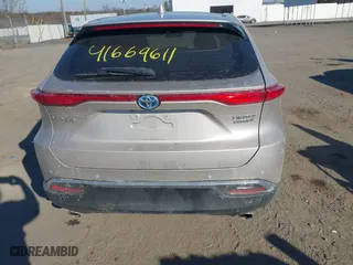 2021 Toyota Venza LE with VIN JTEAAAAH1MJ061221, listed as a IAAI auction lot 41669611 with 112,299 mi miles. Bid and sale history available at carsss.com. Image 16.