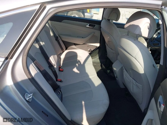 2015 Hyundai Sonata 2.4L SE with VIN 5NPE24AF0FH222804, listed as a IAAI auction lot 42035417 with 131,768 mi miles. Bid and sale history available at carsss.com. Image 8.