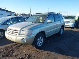 2003 Toyota Highlander with VIN JTEHF21A830097971, listed as a IAAI auction lot 41857302 with 205,519 mi miles. Bid and sale history available at carsss.com. Image 2.