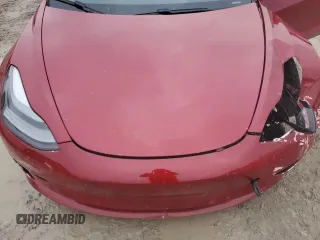 2021 Tesla Model 3 Long Range z VIN 5YJ3E1EB7MF079737, wystawiony jako Copart lot #87275824 z przebiegiem 31 380 mil mil oraz Szkoda całkowita • Salvage title. Historia ofert i sprzedaży dostępna na DreamBid. Obrazek 11.