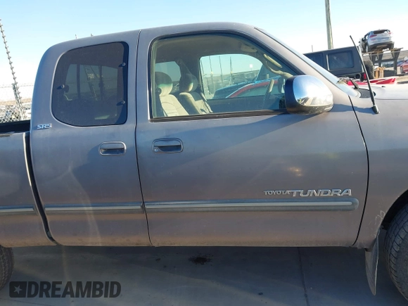 2000 Toyota Tundra SR5 with VIN 5TBRT3413YS019873, listed as a IAAI auction lot 41412497 with 305,472 mi miles and . Bid and sale history available at DreamBid. Image 13.