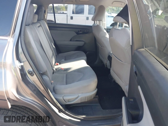 2021 Toyota Highlander L with VIN 5TDZZRAH4MS068164, listed as a IAAI auction lot 42324216 with 257,056 mi miles and . Bid and sale history available at DreamBid. Image 8.