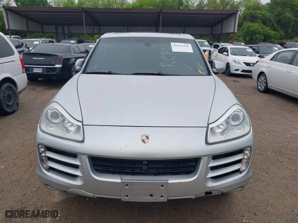 2008 Porsche Cayenne with VIN WP1AA29P68LA06987, listed as a IAAI auction lot 41963146 with 97,007 mi miles. Bid and sale history available at carsss.com. Image 6.