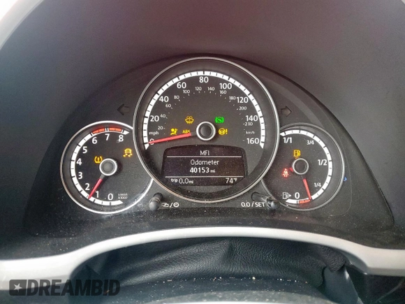 2015 Volkswagen Beetle R-Line z VIN 3VW7T7AT5FM815840, wystawiony jako Copart lot #57490285 z przebiegiem 40 153 mil mil oraz Szkoda całkowita • Salvage title. Historia ofert i sprzedaży dostępna na DreamBid. Obrazek 9.