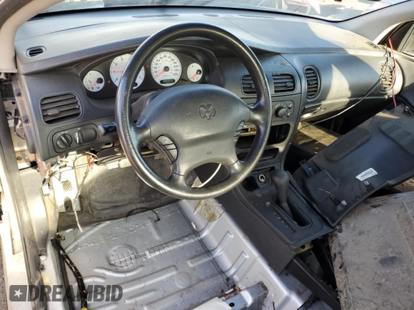 2004 Dodge Intrepid SE z VIN 2B3HD46R94H646497, wystawiony jako Copart lot #77386594 z przebiegiem 202 594 mil mil oraz Szkoda całkowita • Salvage title. Historia ofert i sprzedaży dostępna na DreamBid. Obrazek 8.
