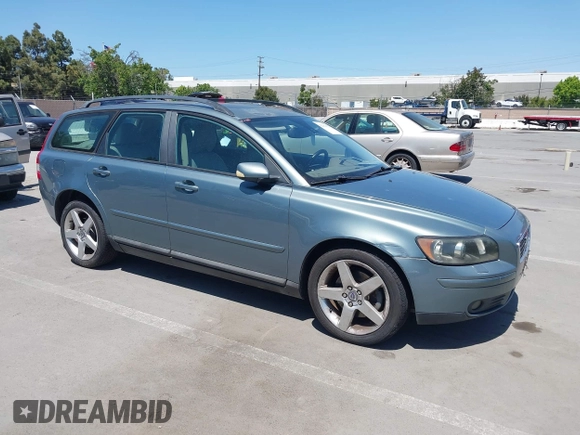 2005 Volvo V50 с VIN YV1MJ682452105766, выставлен на аукционе IAAI как лот 42301672 с пробегом 209 256 миль миль и . История ставок и продаж доступна на DreamBid. Изображение 1.