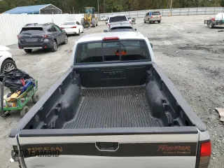 2000 Nissan Frontier XE with VIN 1N6ED26T0YC314102, listed as a Copart auction lot 83678264 with 174,419 mi miles and Salvage title. Bid and sale history available at DreamBid. Image 10.