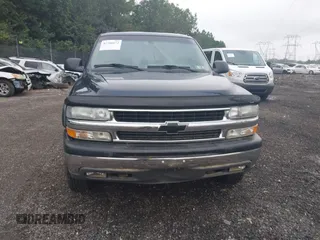 2004 Chevrolet Suburban LS with VIN 3GNGK26U54G243441, listed as a IAAI auction lot 42706672 with 124,306 mi miles and . Bid and sale history available at DreamBid. Image 6.
