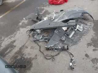 2018 Ferrari 488 z VIN ZFF79ALA9J0229410, wystawiony jako IAAI lot #41511074 z przebiegiem Nie podano mil oraz . Historia ofert i sprzedaży dostępna na DreamBid. Obrazek 11.