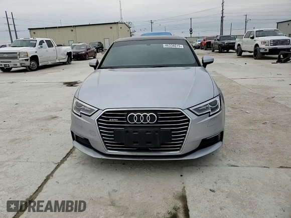 2017 Audi A3 e-tron Sportback Premium z VIN WAUUPBFF9HA098386, wystawiony jako Copart lot #46338015 z przebiegiem 69 401 mil mil oraz Czysty tytuł • Clean title. Historia ofert i sprzedaży dostępna na DreamBid. Obrazek 13.