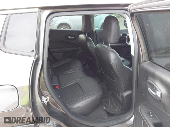 2020 Jeep Compass Latitude с VIN 3C4NJDBB3LT156694, выставлен на аукционе IAAI как лот 42209956 с пробегом 72 519 миль миль и . История ставок и продаж доступна на DreamBid. Изображение 8.