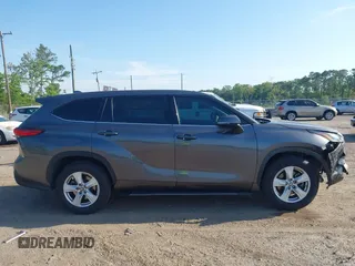 2021 Toyota Highlander L with VIN 5TDZZRAH4MS068164, listed as a IAAI auction lot 42324216 with 257,056 mi miles and . Bid and sale history available at DreamBid. Image 13.