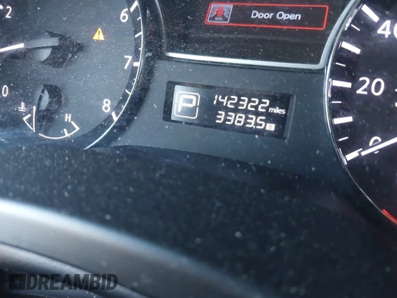 2014 Nissan Pathfinder Platinum with VIN 5N1AR2MM9EC676855, listed as a IAAI auction lot 41450200 with 142,322 mi miles and . Bid and sale history available at DreamBid. Image 15.