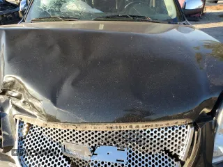 2011 GMC Yukon SLT with VIN 1GKS1CE01BR391954, listed as a Copart auction lot 82570594 with 0 mi miles and Salvage Title. Bid and sale history available at carsss.com. Image 11.