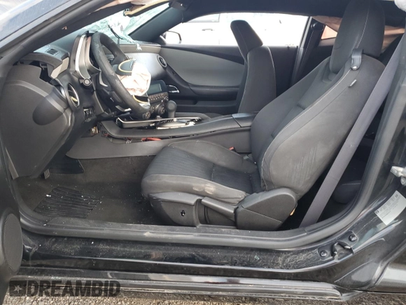 2011 Chevrolet Camaro 2LS z VIN 2G1FA1ED0B9202573, wystawiony jako Copart lot #44389915 z przebiegiem Nie podano mil oraz Szkoda całkowita • Salvage title. Historia ofert i sprzedaży dostępna na DreamBid. Obrazek 7.