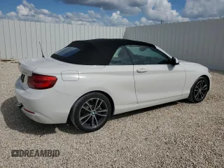 2019 BMW 2 Series 230i xDrive with VIN WBA2K1C53K7D28538, listed as a Copart auction lot 70381304 with 41,826 mi miles and Non Repairable. Bid and sale history available at carsss.com. Image 3.