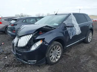 2013 Lincoln MKX z VIN 2LMDJ8JKXDBL40306, wystawiony jako IAAI lot #42163230 z przebiegiem 148 248 mil mil oraz . Historia ofert i sprzedaży dostępna na DreamBid. Obrazek 2.