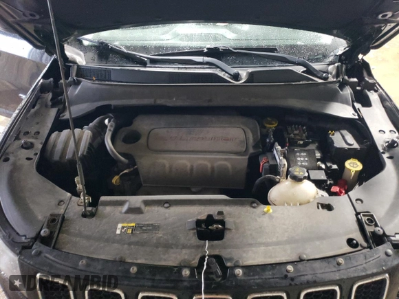 2019 Jeep Compass Sport with VIN 3C4NJDAB0KT802788, listed as a Copart auction lot 39840144 with 121,229 mi miles and Salvage title. Bid and sale history available at DreamBid. Image 11.
