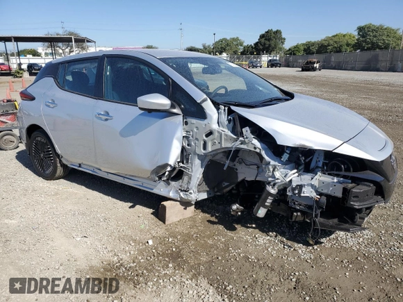 2025 Nissan LEAF SV Plus with VIN 1N4CZ1CV7SC561383, listed as a Copart auction lot 77488484 with 1,565 mi miles and Salvage Title. Bid and sale history available at carsss.com. Image 4.