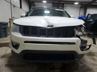 2019 Jeep Compass Altitude z VIN 3C4NJDBB5KT834215, wystawiony jako Copart lot #54130345 z przebiegiem 1 660 mil mil oraz Szkoda całkowita • Salvage title. Historia ofert i sprzedaży dostępna na DreamBid. Obrazek 5.