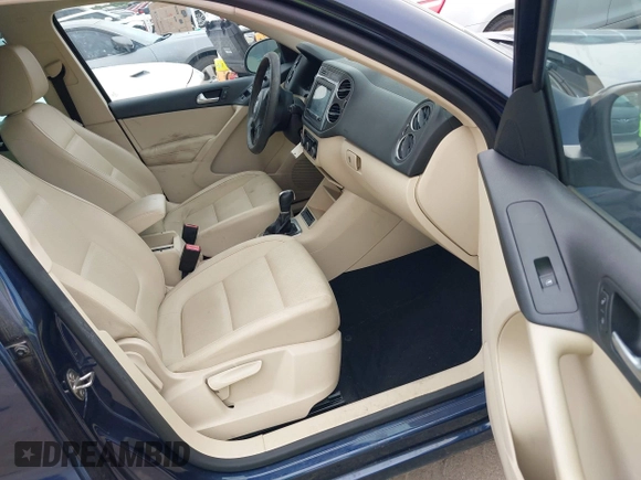 2012 Volkswagen Tiguan SEL with VIN WVGAV7AX5CW564542, listed as a IAAI auction lot 42191695 with 129,254 mi miles and . Bid and sale history available at DreamBid. Image 5.