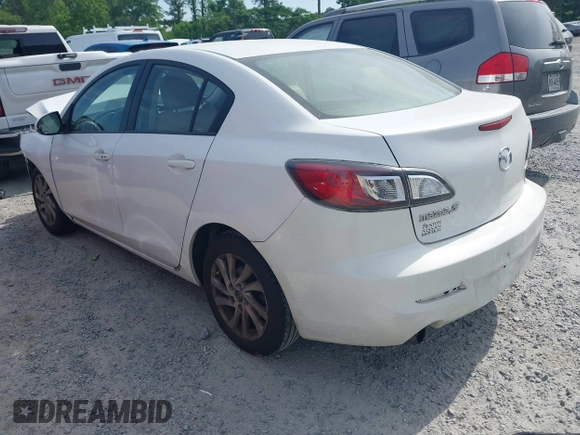 2013 Mazda 3 i Grand Touring z VIN JM1BL1W78D1816321, wystawiony jako IAAI lot #42225518 z przebiegiem 231 121 mil mil oraz . Historia ofert i sprzedaży dostępna na DreamBid. Obrazek 3.