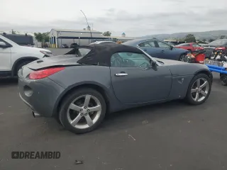 2008 Pontiac Solstice z VIN 1G2MC35B38Y120235, wystawiony jako Copart lot #53891325 z przebiegiem Nie podano mil oraz Szkody całkowita. Historia ofert i sprzedaży dostępna na DreamBid. Obrazek 3.