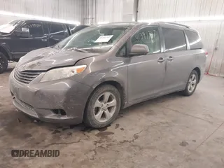 2011 Toyota Sienna LE AAS with VIN 5TDKK3DC6BS146668, listed as a IAAI auction lot 41391747 with 223,365 mi miles. Bid and sale history available at carsss.com. Image 18.