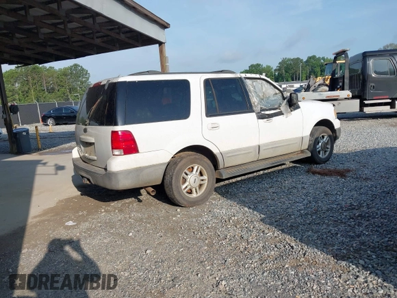 2004 Ford Expedition Special Service with VIN 1FMPU15L24LA88545, listed as a IAAI auction lot 42466669 with 295,989 mi miles and . Bid and sale history available at DreamBid. Image 4.