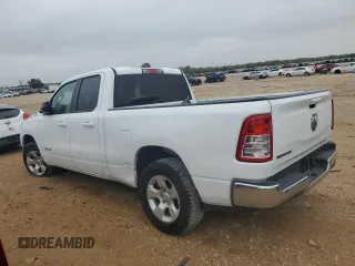 2022 Ram 1500 Big Horn z VIN 1C6RREBG7NN273085, wystawiony jako Copart lot #45925725 z przebiegiem 55 135 mil mil oraz Czysty tytuł • Clean title. Historia ofert i sprzedaży dostępna na DreamBid. Obrazek 2.