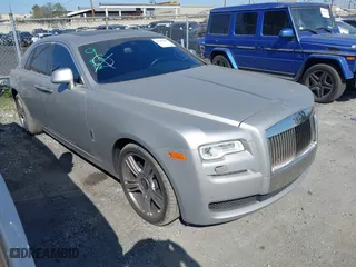 2017 Rolls-Royce Ghost with VIN SCA664S54HUX54040, listed as a IAAI auction lot 41559707 with 43,073 mi miles. Bid and sale history available at carsss.com. Image 1.